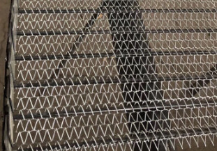 316 acciaio inossidabile Diamond Shape Metal Mesh 3,4 nastri trasportatori in espansione dell'assicella del metallo